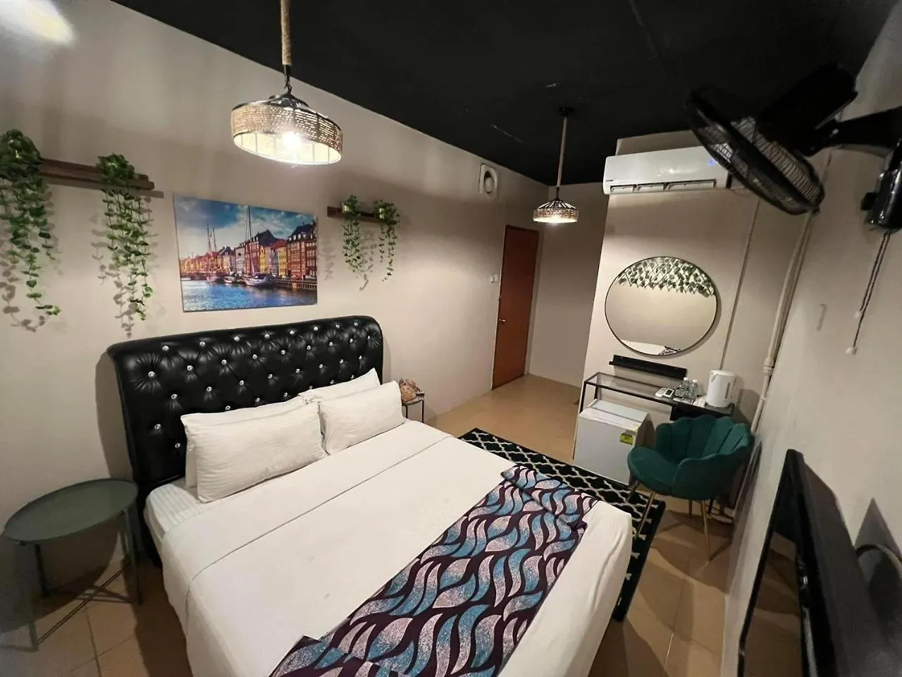 ****  Ghazrin'S Garuda Hotel Johor Bahru Malaysia